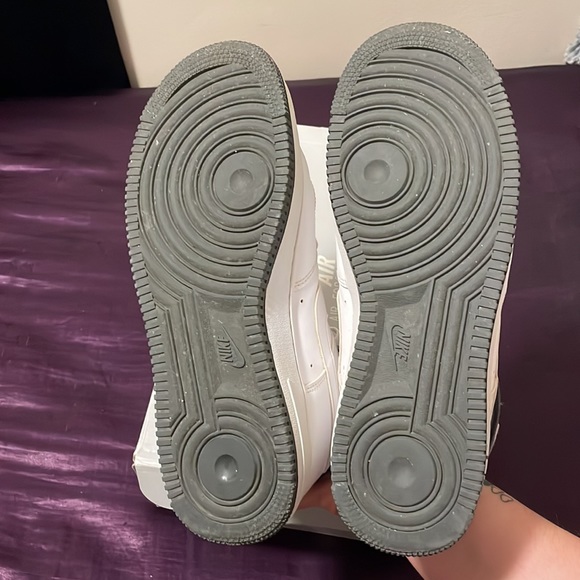 Air Force 1 high ‘07 - Picture 8 of 9